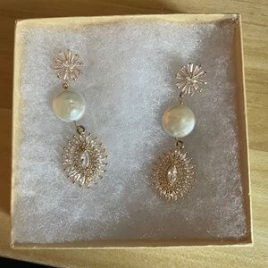 Dangly pearl blush pink earrings